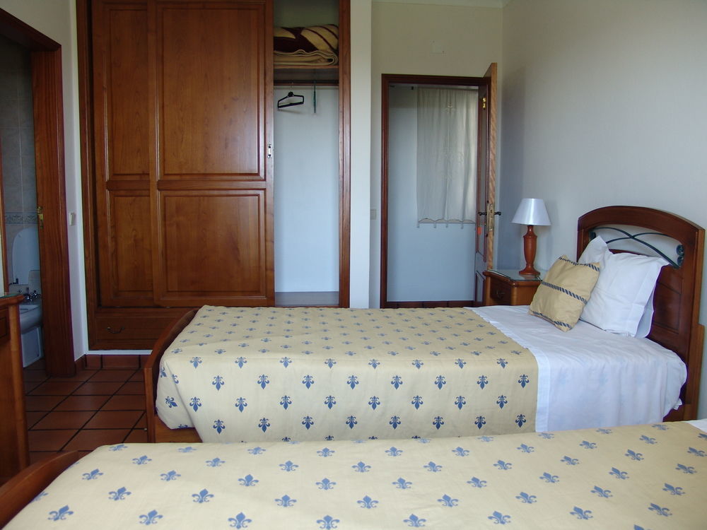 A Deolinda Guest House Santiago do Cacem Ngoại thất bức ảnh